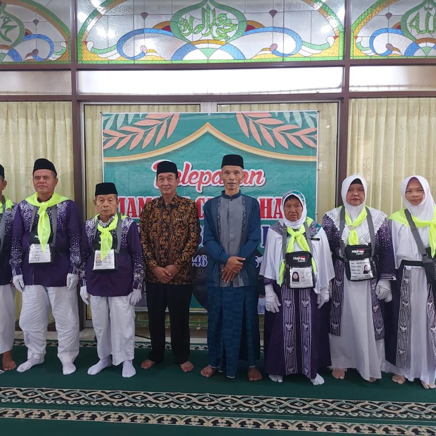 Pelepasan Calon Jamaah Haji Desa Lebaksiu Lor