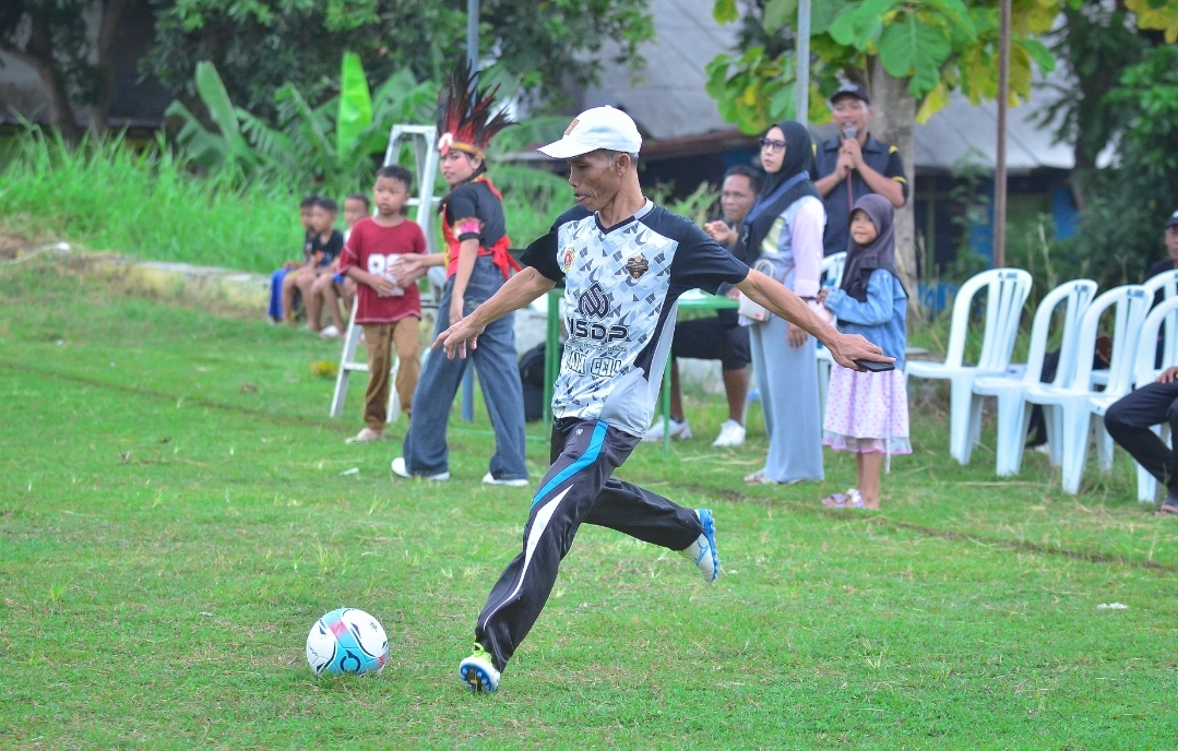 Pembukaan PORDES U17 Kecamatan Lebaksiu